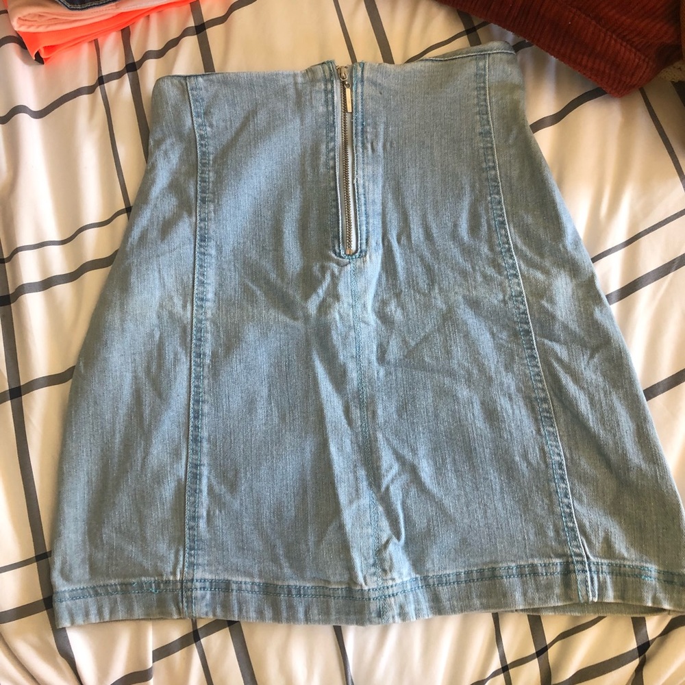 reversible jean skirt! zipper looks good in front or back. women’s size xs
